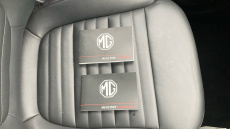 MG HS 1.5 T-GDI PHEV Trophy 5dr Auto Hatchback